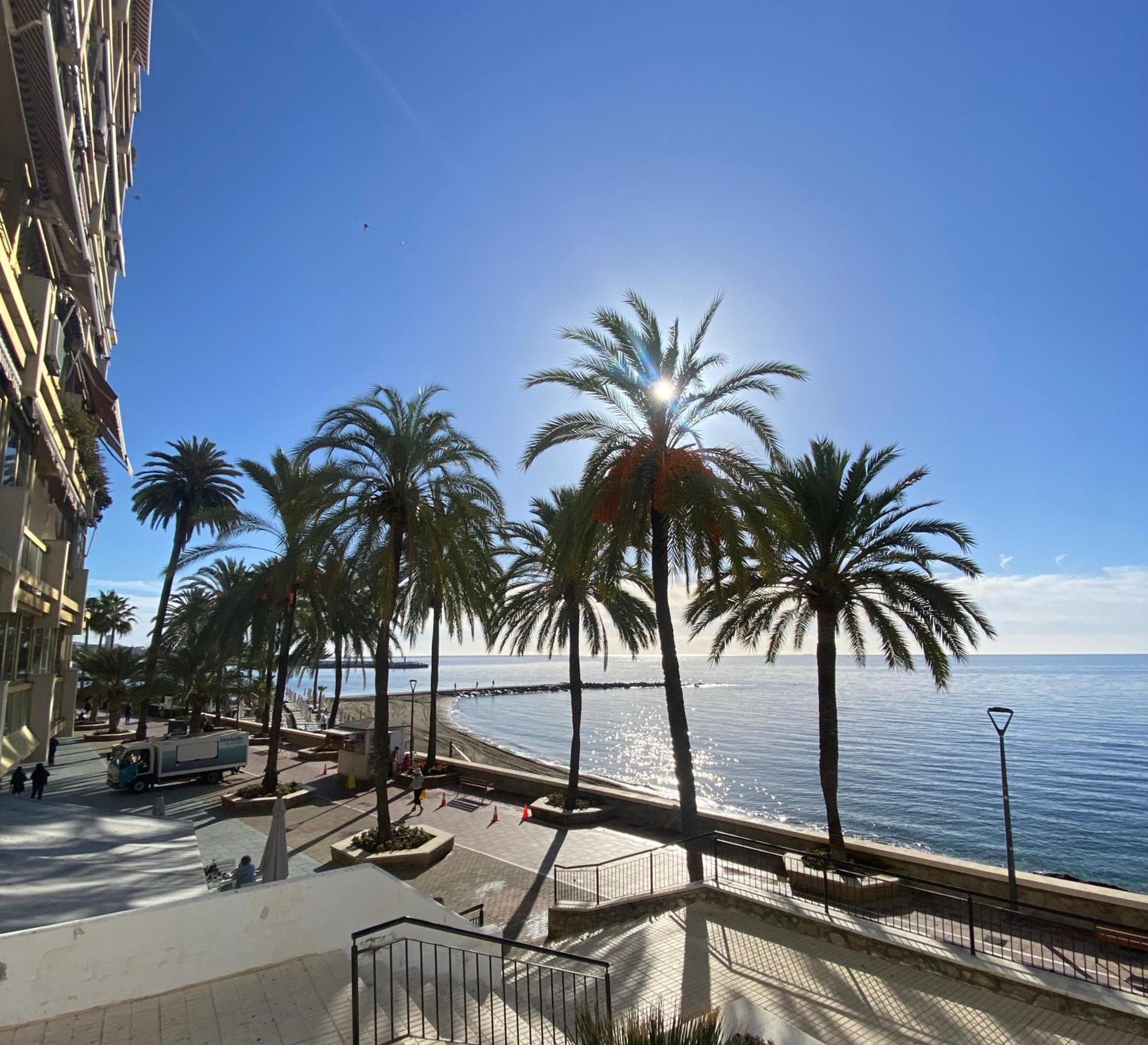 Marbella Beachfront Edificio Mayoral Primera Linea De Playa Y Centro Ciudad Con Barco Opcional Exteriér fotografie